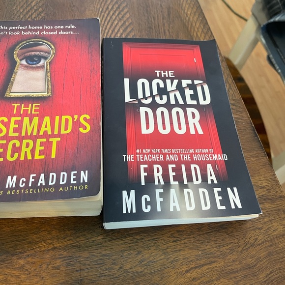 Freida McFadden Book Set - Picture 5 of 5